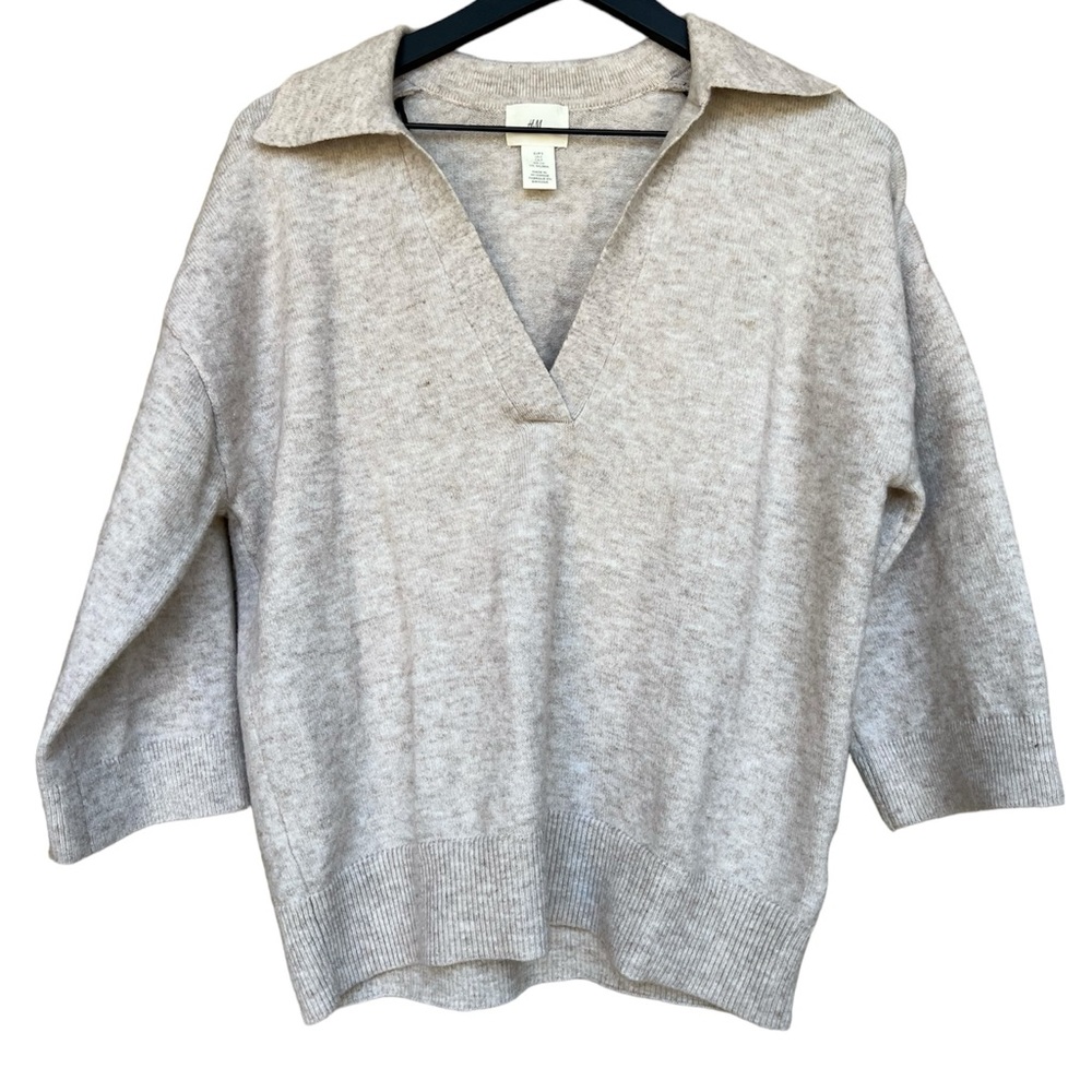 H&M 3/4 sleeve v-neck sweater Size Small Beige